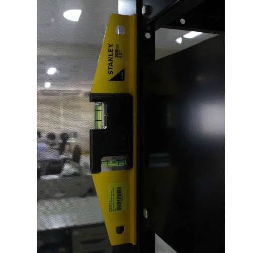 Nível de Alumímio com Base Magnética 12